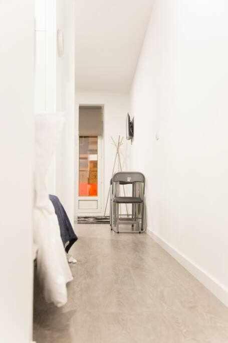 Comodo Y Agradable Estudio En Madrid Centro A5 Bagian luar foto